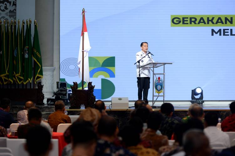 Pj Gubernur Sumut Agus Fatoni Luncurkan Dua Gerakan Serentak Guna Lindungi Pekerja Rentan