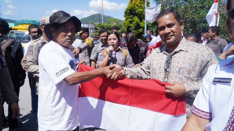 Gerakan 10 Juta Bendera Bangkitkan Rasa Nasionalisme