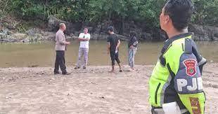 Minibus Masuk Jurang Kedalaman 30 Meter, Ditlantas Polda Aceh Beri Penghargaan Warga