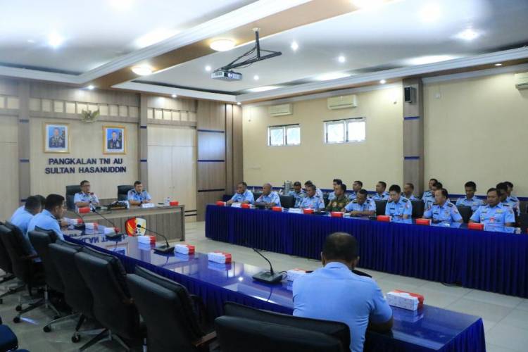 Entry Briefing Audit Kinerja Itjenau di Lanud Sultan Hasanuddin