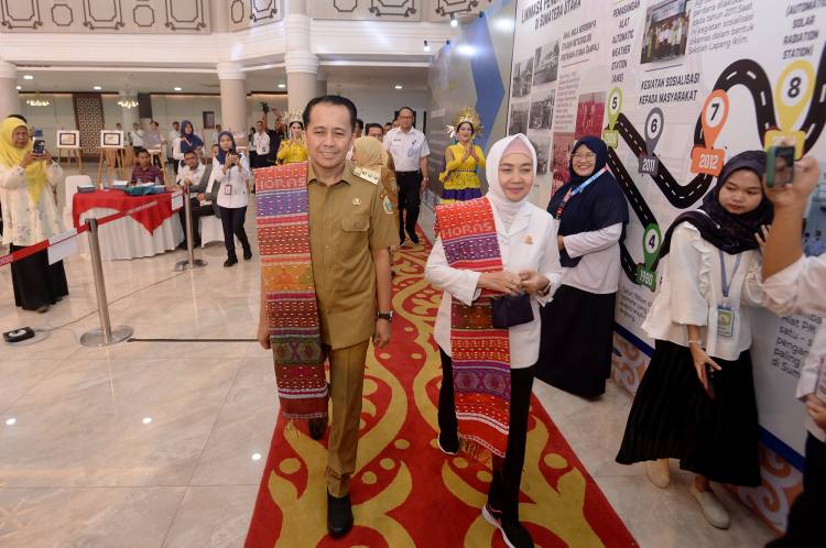 Pj Gubernur Sumut Agus Fatoni Komitmen Hadapi Tantangan Perubahan Iklim secara Bersama