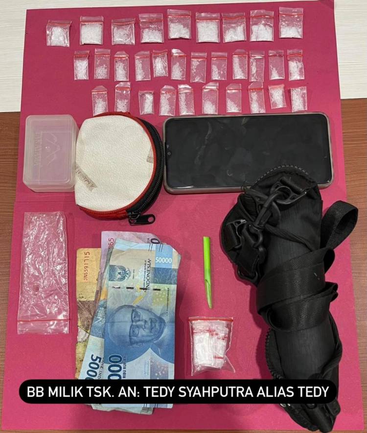 Polres Labusel Gerebek Pengedar Sabu di Teras Rumah