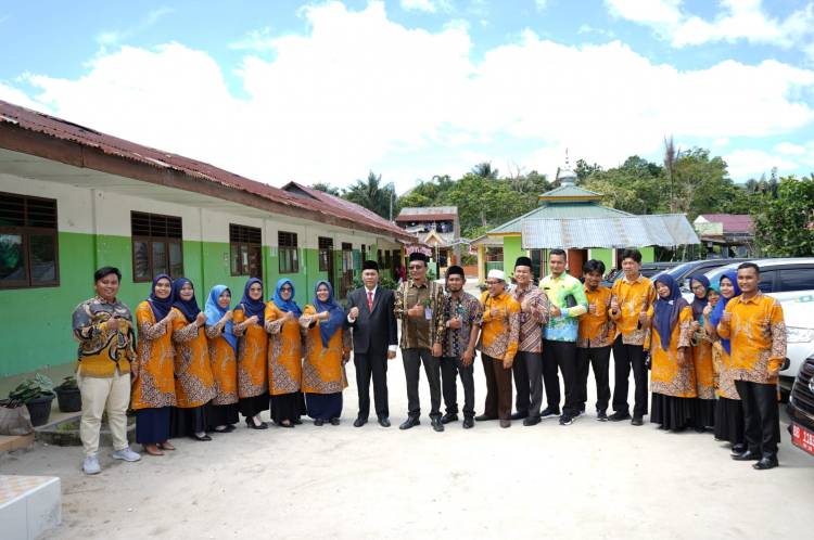 Kunjungi MTs Swasta Balige, Kakanwil Kemenagsu : Jadilah Guru yang Ikhlas dan Bermanfaat bagi Siswa