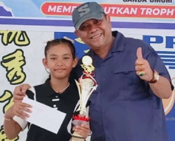 Airin, Petenis Meja Cilik Putri Berhasil Unjuk Gigi Di Turnamen Memperebutkan Tropi Kapolres Labuhanbatu