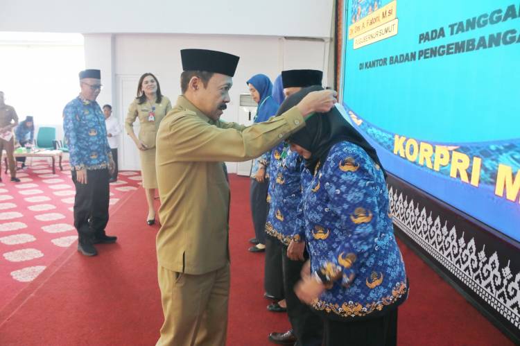 Sekdaprov Sumut Buka Pelatihan Keterampilan Anggota Korpri Menjelang Purnabakti