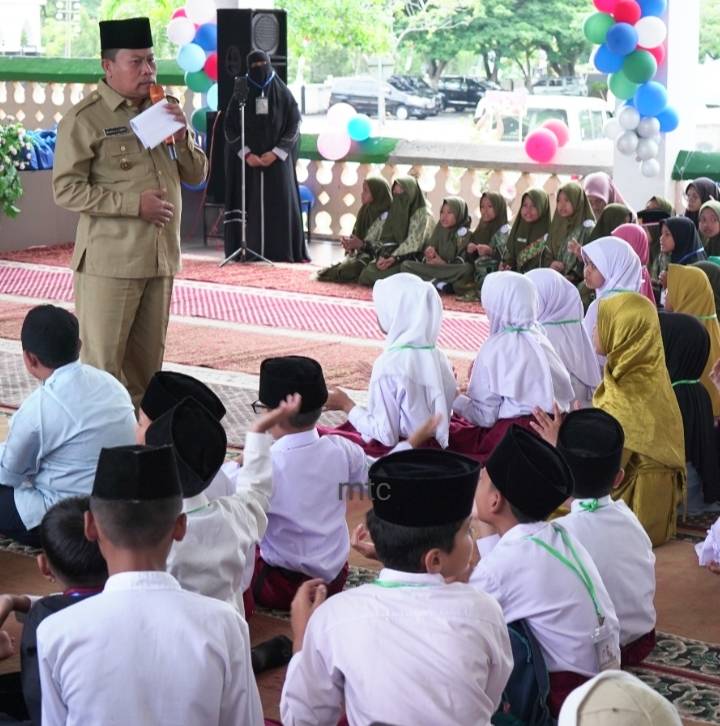 Peringatan Hari Anak Nasional Dihadiri Assisten Administrasi Umum