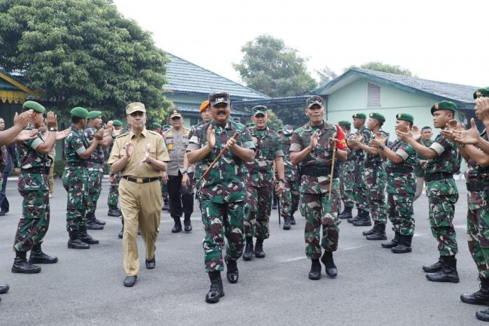 Panglima TNI :  Menghentikan Kebakaran Hutan dan Lahan Adalah Ibadah   
