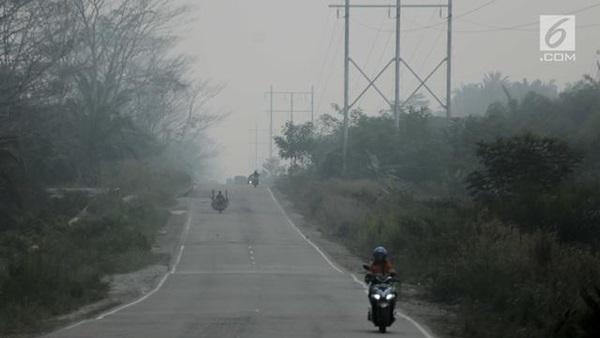 Kabut Asap Makin Parah, Warga Riau Mulai Mengungsi