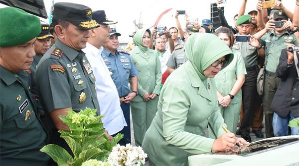 Wali Kota Dampingi Pangdam I/BB Resmikan MCK dan Sumur Bor