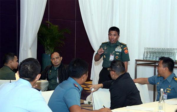 Komandan Task Force  Briefing Peserta TNI dalam Latihan Staf Gema Bhakti 2019
