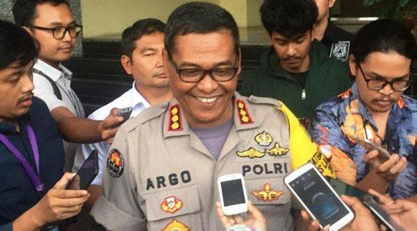 Kibarkan Bendera Bintang Kejora di Depa Istana Presidenan di Tangkap