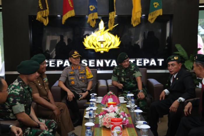 Kapolrestabes Medan Hadiri HUT ke 54 Yonif Raider 100/PS