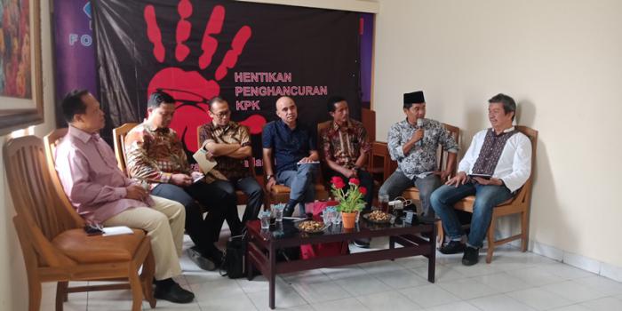 Revisi UU KPK, Harusnya Jokowi Bisa Menunda