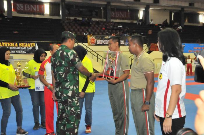 Kasum TNI Tutup Kejurnas Karate Piala Panglima TNI ke-VII Tahun 2019