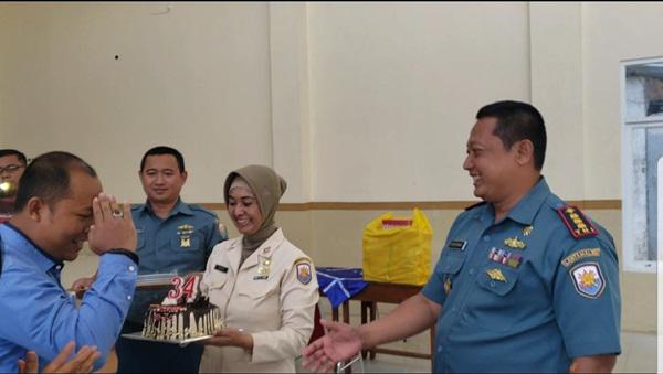 Saat Gelaran Donor Darah HUT TNI AL, Lanal Mataram "Nge Prank" GM Pelindo