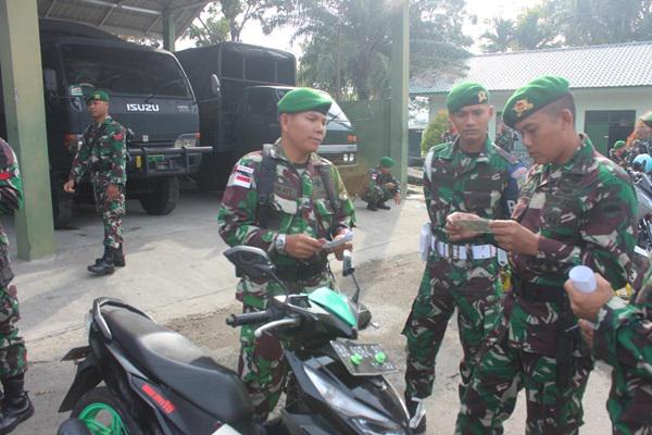 Yonif 133/Yudha Sakti Cek Kendaraan Bermotor Prajurit