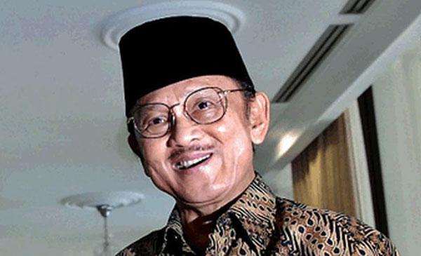 Presiden ke 3 Bj Habibie Jalani Perawatan RSPAD