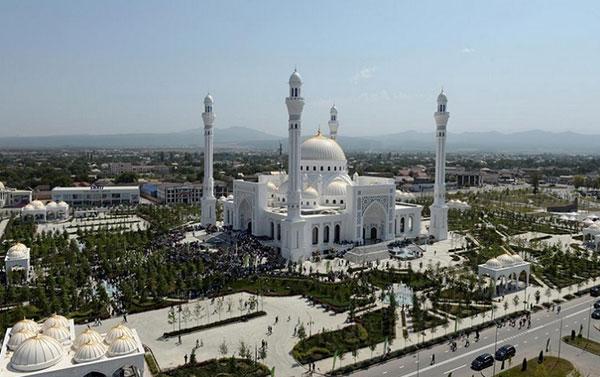 Indah dan Megahnya  Masjid Nabi Muhammad Terbesar di Eropa di Resmikan 23 Agustus 2019