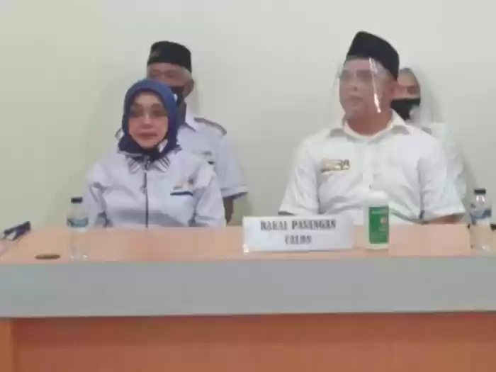 Diiringi Tarian Tradisional, Pasangan ERA Mendaftar ke KPU Labuhanbatu