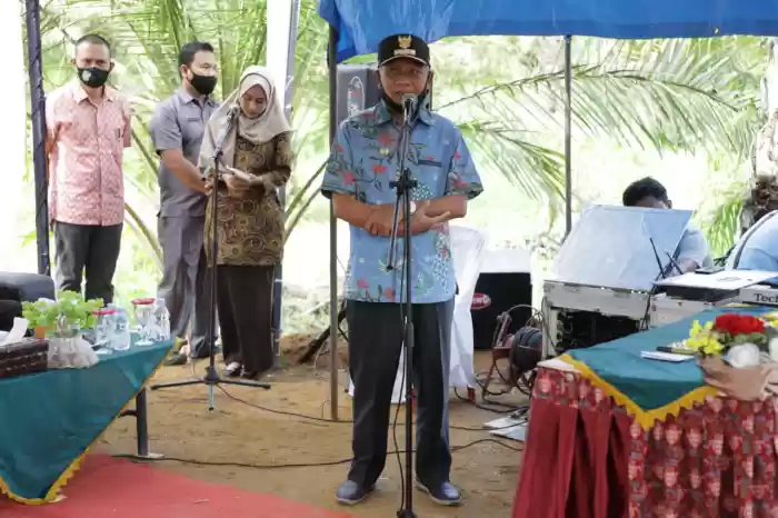Jalan Raja Tongah Desa Ledong Timur Diresmikan Bupati Asahan