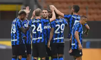Kedua Kesebelasan Saling Susul Mencetak Gol