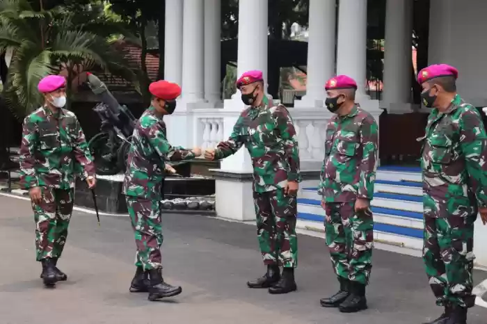 Dankopassus  TNI, Mengunjungi Markas Korps Marinir