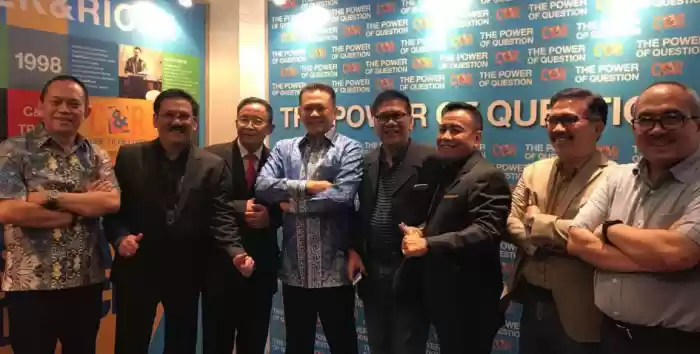 Suryopratomo Seorang Jurnalis Jadi Dubes RI untuk Singapore 