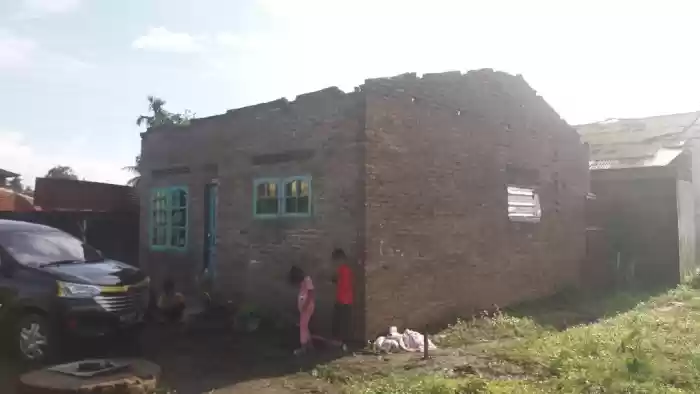 Puluhan Rumah Warga Porak Poranda di Hantan Angin Puting Beliung