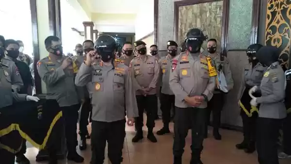 Kabaharkam Perkenalkan Helm Smart KC Wearble 