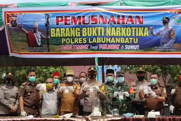 Barang Haram di Musnahkan Polsek Kota Pinang  Serta Paparkan Ungkap Kasus Narkotika
