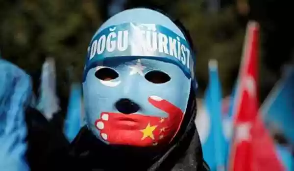 Ternyata, China Memperluas Kamp Penahanan Muslim Uighur