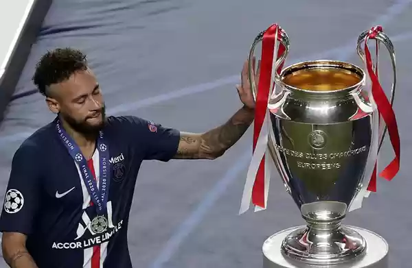 Neymar Jr  Bertahan di PSG, Bisa Mempersembahkan Trofi