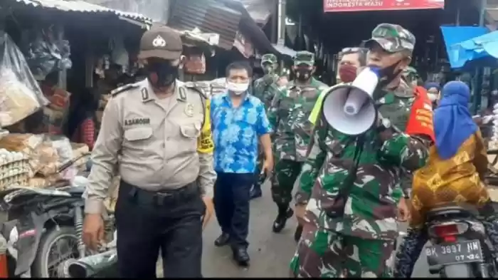 Meski Libur, Koramil 0201-07/MT Gencar Tegakan Protokol Kesehatan
