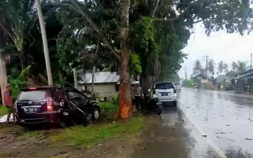 Rombongan Pengantin Dua Tewas dan Puluhan Luka-Luka