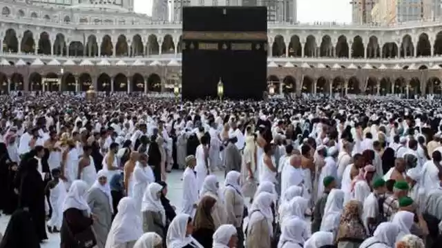 Arab Saudi Izinkan Jemaah Umrah Mulai 1 November