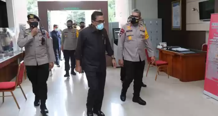 Silaturahmi ke Pengadilan Tinggi Sumut, Kapoldasu Ajak Kerjasama Cegah Covid -19