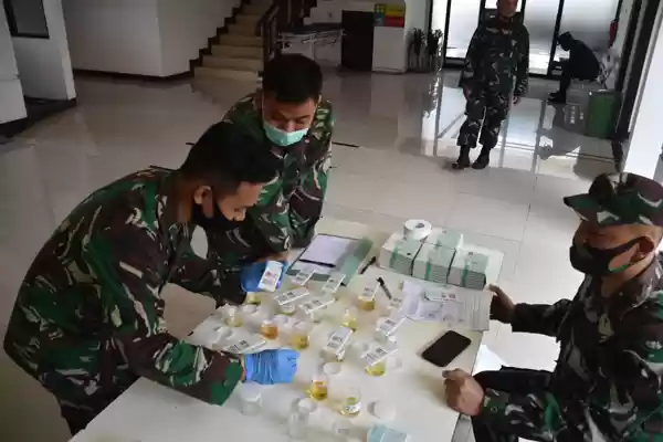 Perang Lawan Narkoba, Seskoad Lakukan Tes Urine Prajuritnya