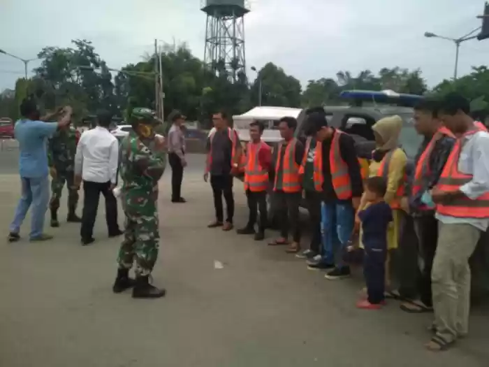 Komandan Koramil 0201-16/TM  Bersama Polsek Tanjung Morawa  Gelar  Ops Yustisi 