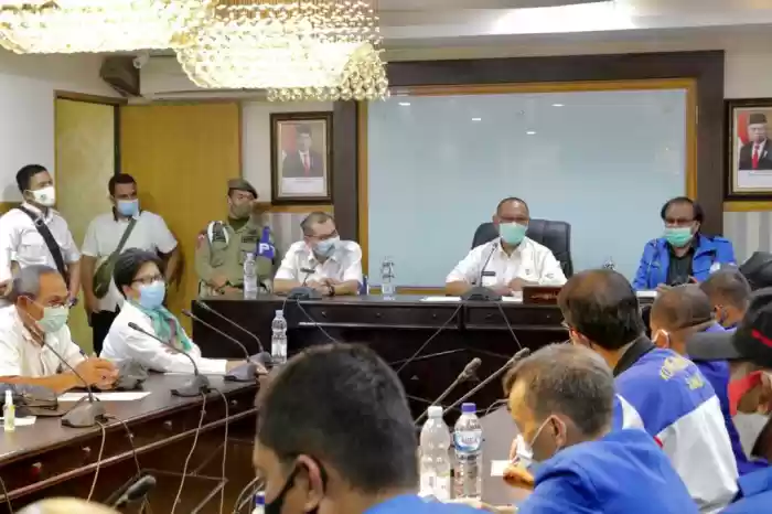 Plt Wali Kota Medan Terima Ribuan Buruh SPSI Kota Medan