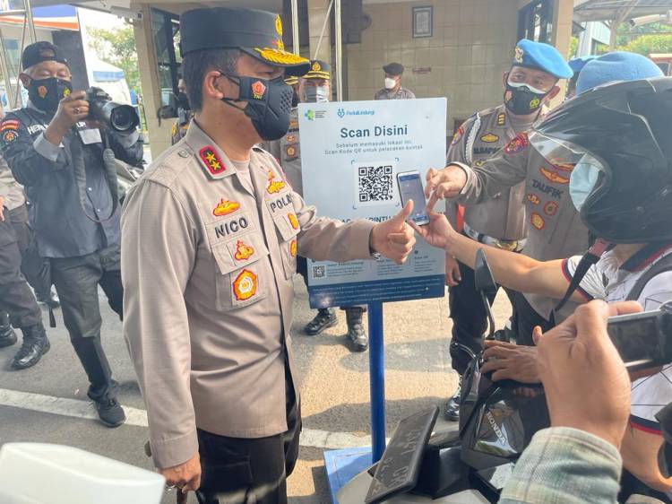 Masuk Mapolda Jatim Masyarakat Wajib Siapkan Aplikasi PeduliLindungi, Kapolda Jatim