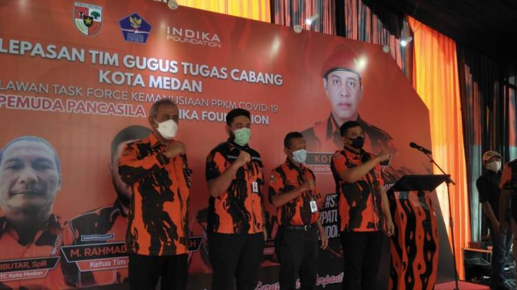 PP Kota Medan Bersama Indika Foundation Semprot Desinfektan di 59 Titik Cegah Pandemi