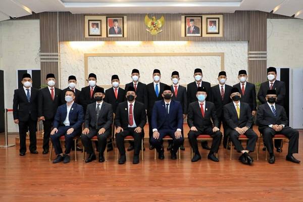 Bobby Ambil Sumpah Janji dan Lantik Direksi PUD, Ini Susunannya