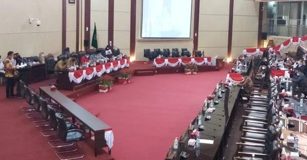 DPRD Medan Tagih Janji Kampanye Bobby - Aulia Rachman