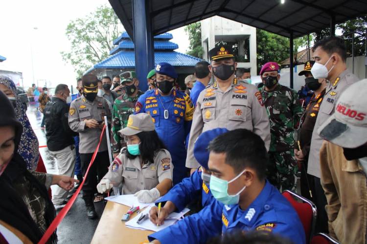 Polda Sumut Gelar Vaksinasi Merdeka Maritim