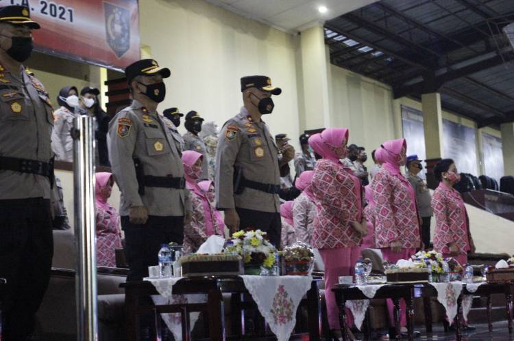 Jelang Pelantikan, Siswa SIP Angkatan 50 Laksanakan Tradisi Pencarian Pedang
