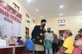 Wakil Walikota Medan Meninjau Vaksin Masal Merdeka di Belawan