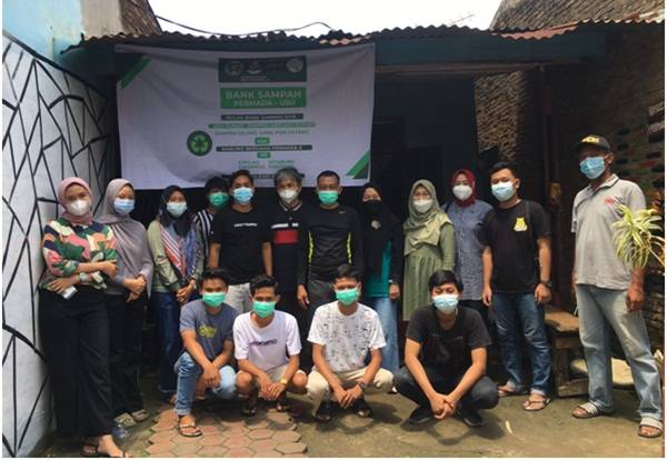 Dosen dan Mahasiswa USU Bangun Budaya Bersih di Marendal II
