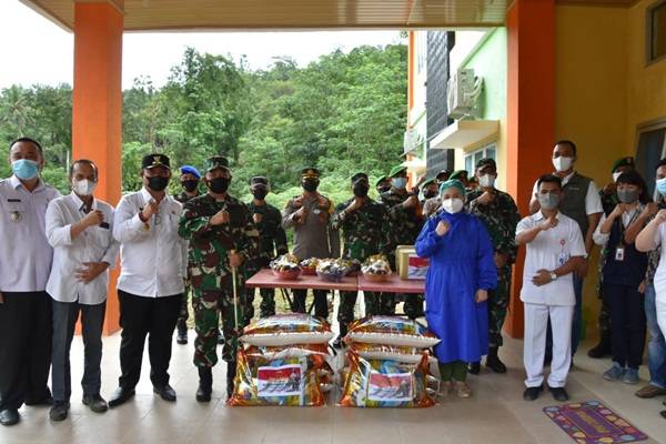 Pangdam I/BB Tinjau Lokasi Isoter dan Posko PPKM di Kepulau Nias