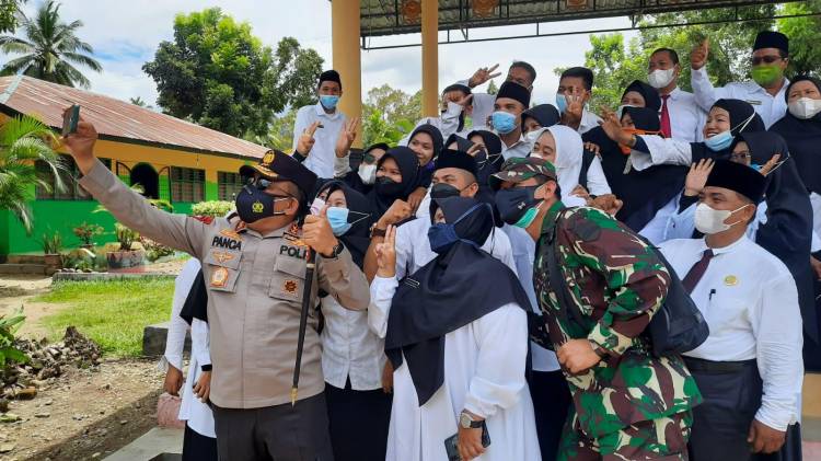 Tinjau Vaksinasi Hingga ke Madina, Kapolda Sumut ucapkan Terimakasih untuk Masyarakat