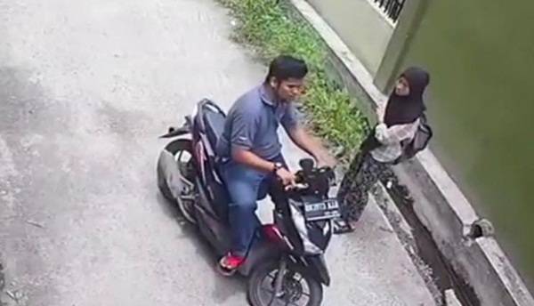Pelajar di Medan Jadi Korban Perampokan, Aksi Pelaku Terekam CCTV